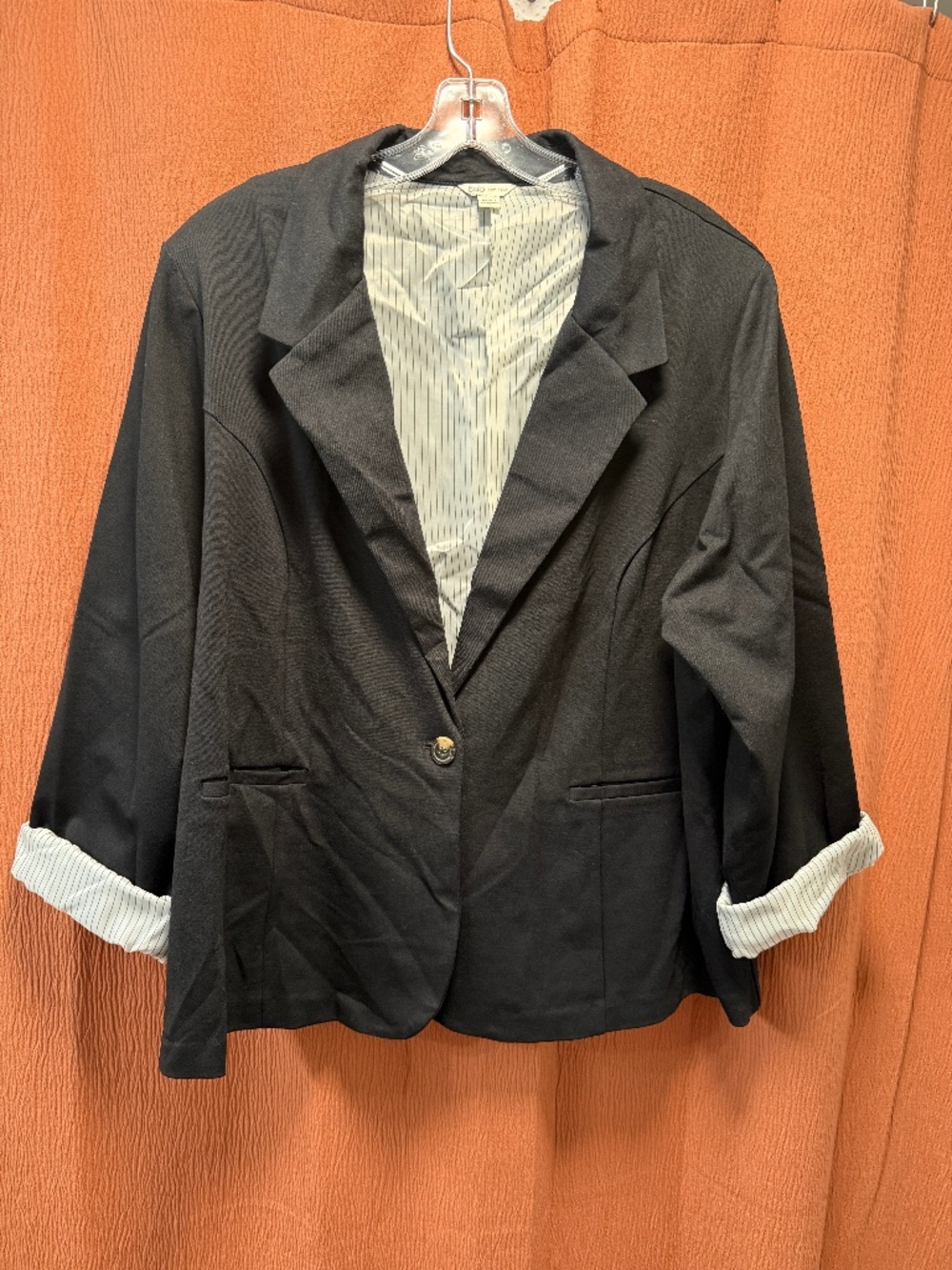 Cato Women's plus size black blazer - size 22/24 (3x)